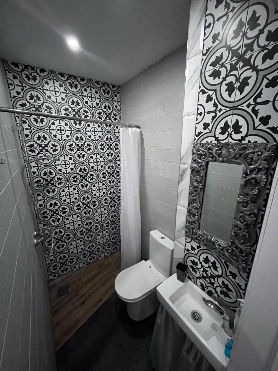 Hotel The Gallery Kyiv Exterior photo